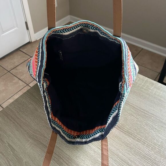 NWOT … Colorful Striped Tote Bag - Picture 4 of 4